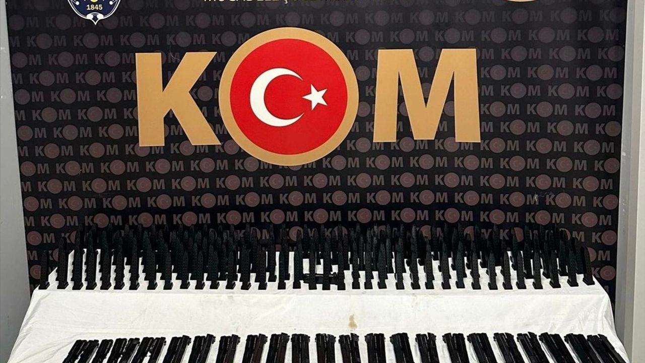 Antalya'da Silah Kaçakçılığı Operasyonunda 2 Tutuklama
