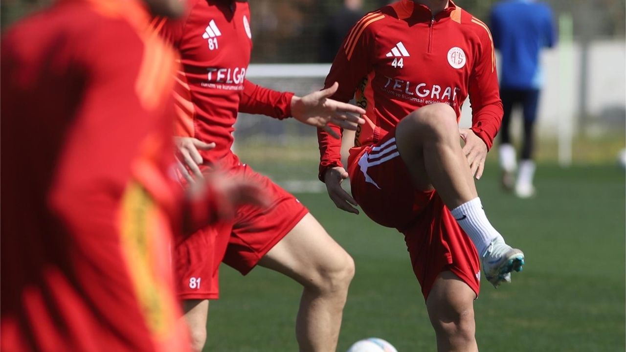 Antalyaspor, Galatasaray Maçı İçin Hazırlıklarını Tamamladı