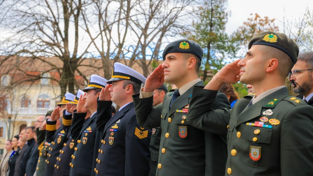 Arnavutluk'ta Çanakkale Deniz Zaferi'nin 110. Yıl Dönümü Töreni
