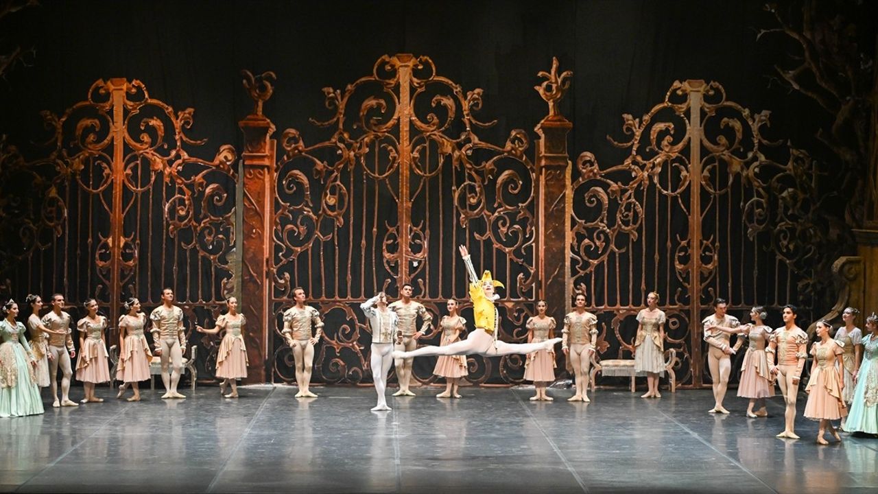 Bakan Ersoy, Devlet Opera ve Balesi'nin Yeni Sezon Rekorlarını Açıkladı