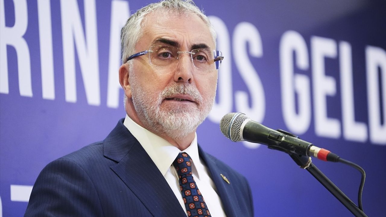 Bakan Işıkhan, Beykoz'daki Vefa İftarı'nda Kadın İstihdamını Vurguladı