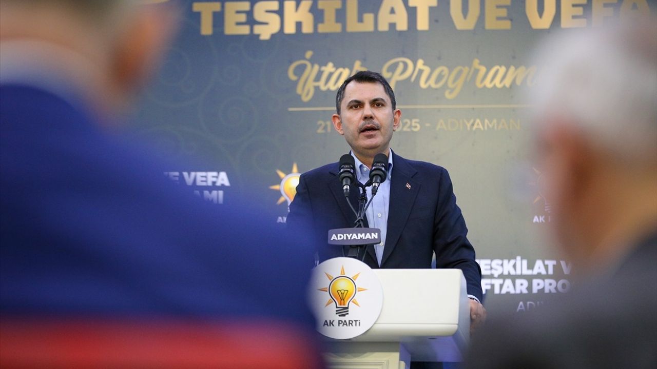 Bakan Kurum'dan Çarpıcı Açıklamalar: 'Siyaset Sorumluluk Sahibi Olmaktır'