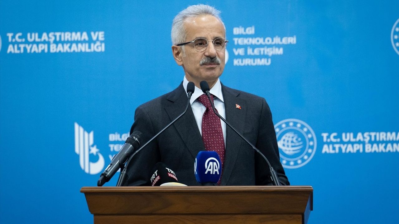 Bakan Uraloğlu: Gençler Ülkemizin Geleceğini Şekillendirecek