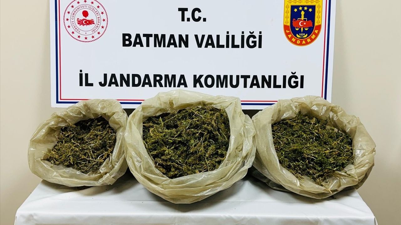 Batman'da 21 Kilogram Kubar Esrar Ele Geçirildi