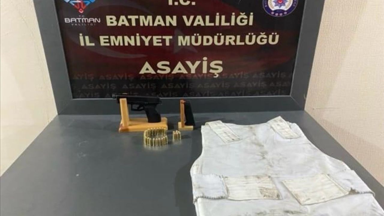 Batman'da Ruhsatsız Tabancalarla 3 Şüpheli Tutuklandı