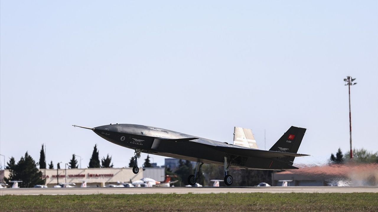 Bayraktar KIZILELMA Manevra Testini Başarıyla Geçti