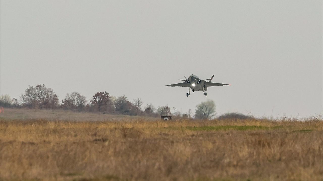 Bayraktar KIZILELMA'nın Uçuş Testleri Başarıyla Devam Ediyor