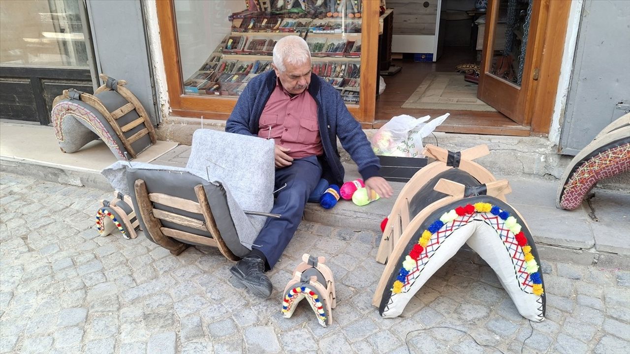 Beypazarı'nda Semercilik Geleneğini Yaşatan İbrahim Atıcı