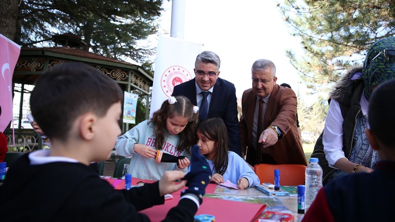 Bingöl'de 'Uluslararası Sıfır Atık Günü' Etkinliği Coşkuyla Kutlandı