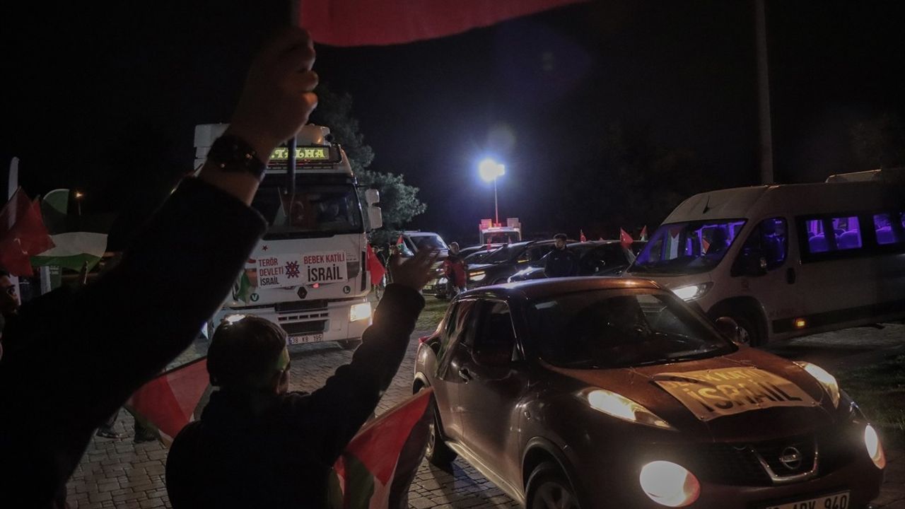Bursa'da Gazze İçin Büyük Destek Konvoyu Düzenlendi