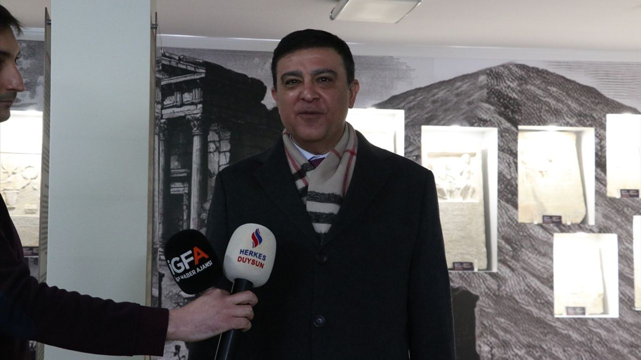 Bursa'da 'Ölümsüzlük Sembolü: Bithynia Mezar Stelleri' Sergisi Açıldı