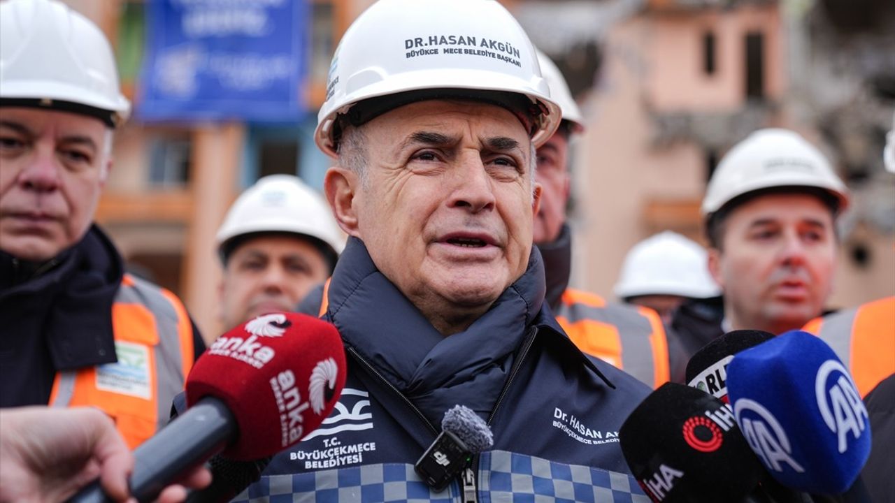 Büyükçekmece'de Kentsel Dönüşüm: 10 Bina Yıkılıyor