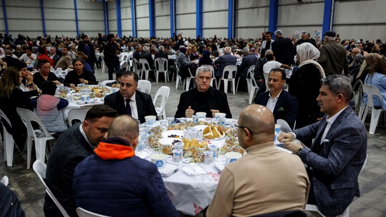 Büyükgümüş'ten Mersin'de Hukukun Üstünlüğü Vurgusu
