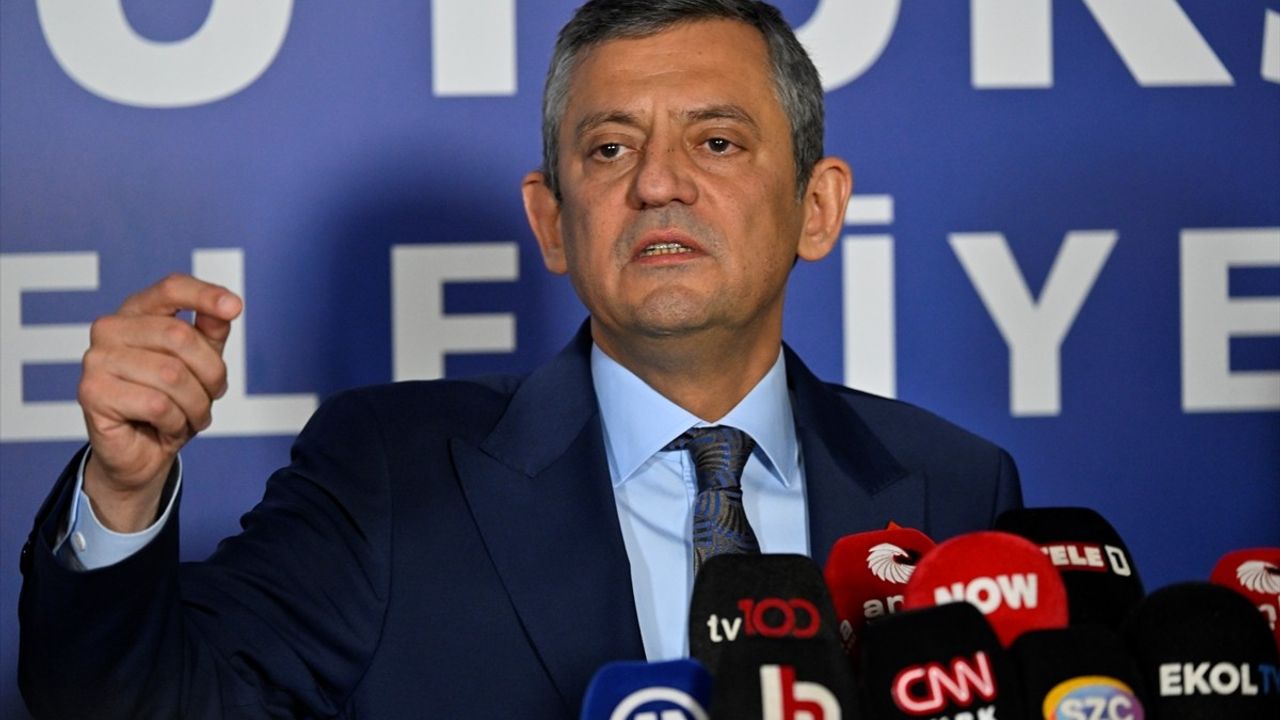 CHP Genel Başkanı Özgür Özel'den İBB'de Kritik Açıklamalar