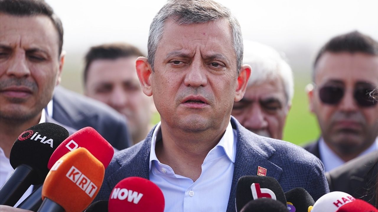 CHP Genel Başkanı Özgür Özel'den Mahir Polat'ın Sağlık Durumu ve Yolsuzluk Soruşturması Açıklamaları