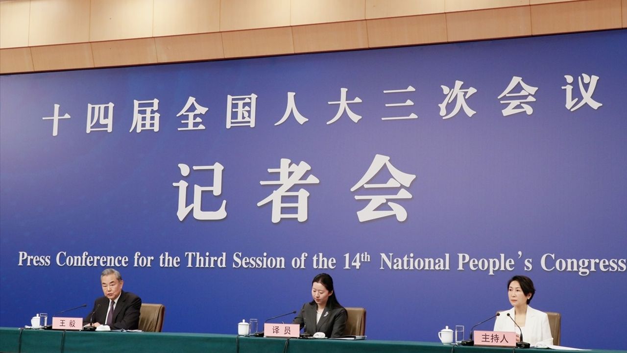 Çin Dışişleri Bakanı Vang Yi: Çin, Dünyaya İstikrar Gücü Olacak