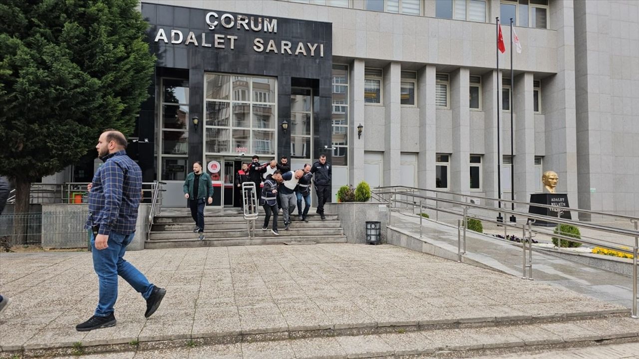 Çorum'da Yangınla İlgili 2 Şüpheli Tutuklandı: Kasten Öldürme Suçlaması