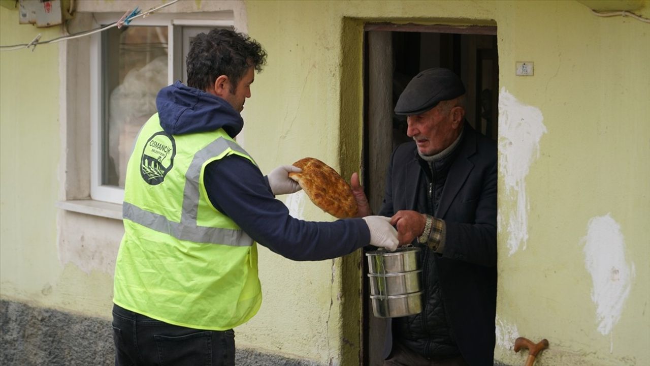 Çorum'daki Tarihi İmaret Aşevi'nde Günlük 1500 Kişiye İftar İkramı