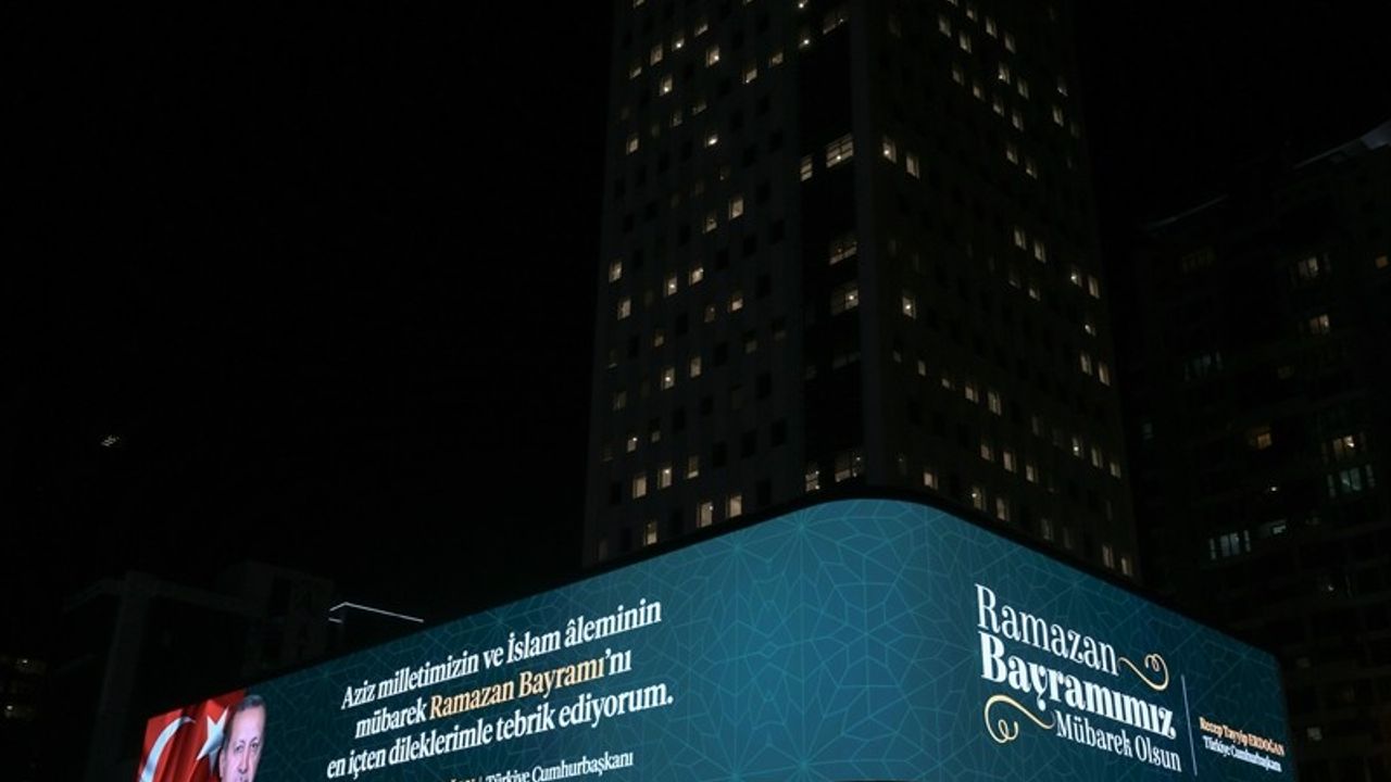 Cumhurbaşkanı Erdoğan'ın Ramazan Bayramı Mesajı İletişim Başkanlığı'na Yansıtıldı