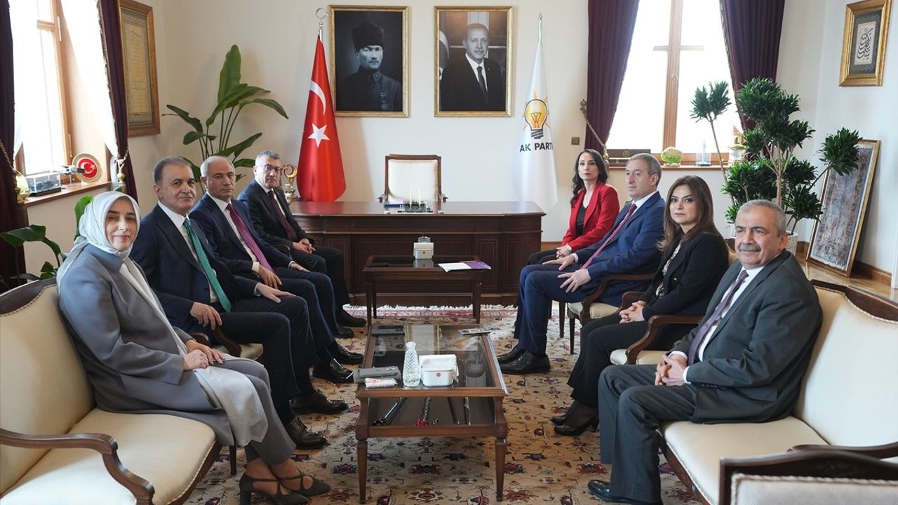 DEM Parti Heyeti AK Parti'yi Ziyaret Etti