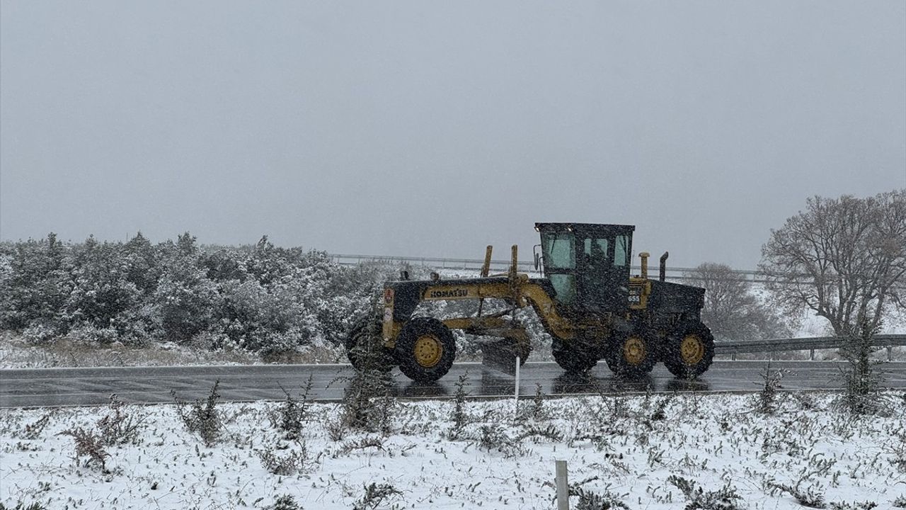 Denizli-Antalya Kara Yolu Kar Nedeniyle Ulaşıma Kapandı