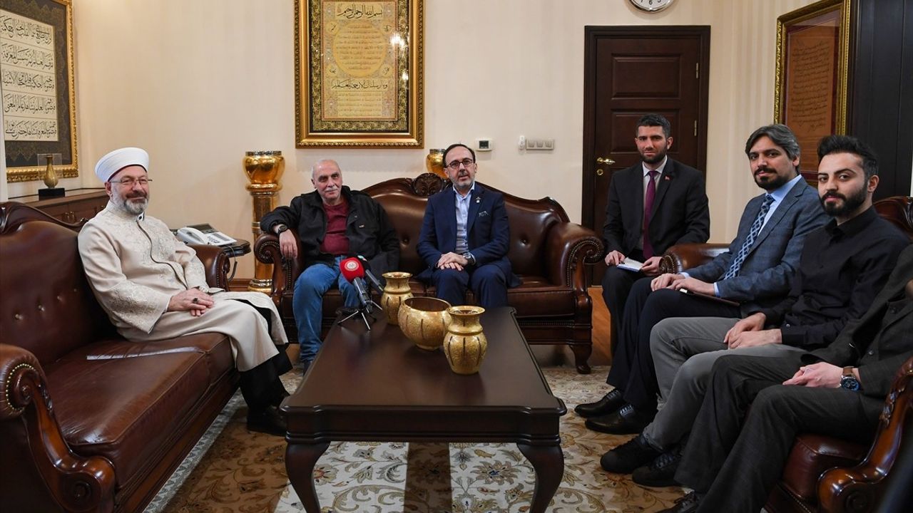 Diyanet İşleri Başkanı Erbaş, Suriyeli Kahraman Pilot Raghid Al-Tatari'yi Ağırladı