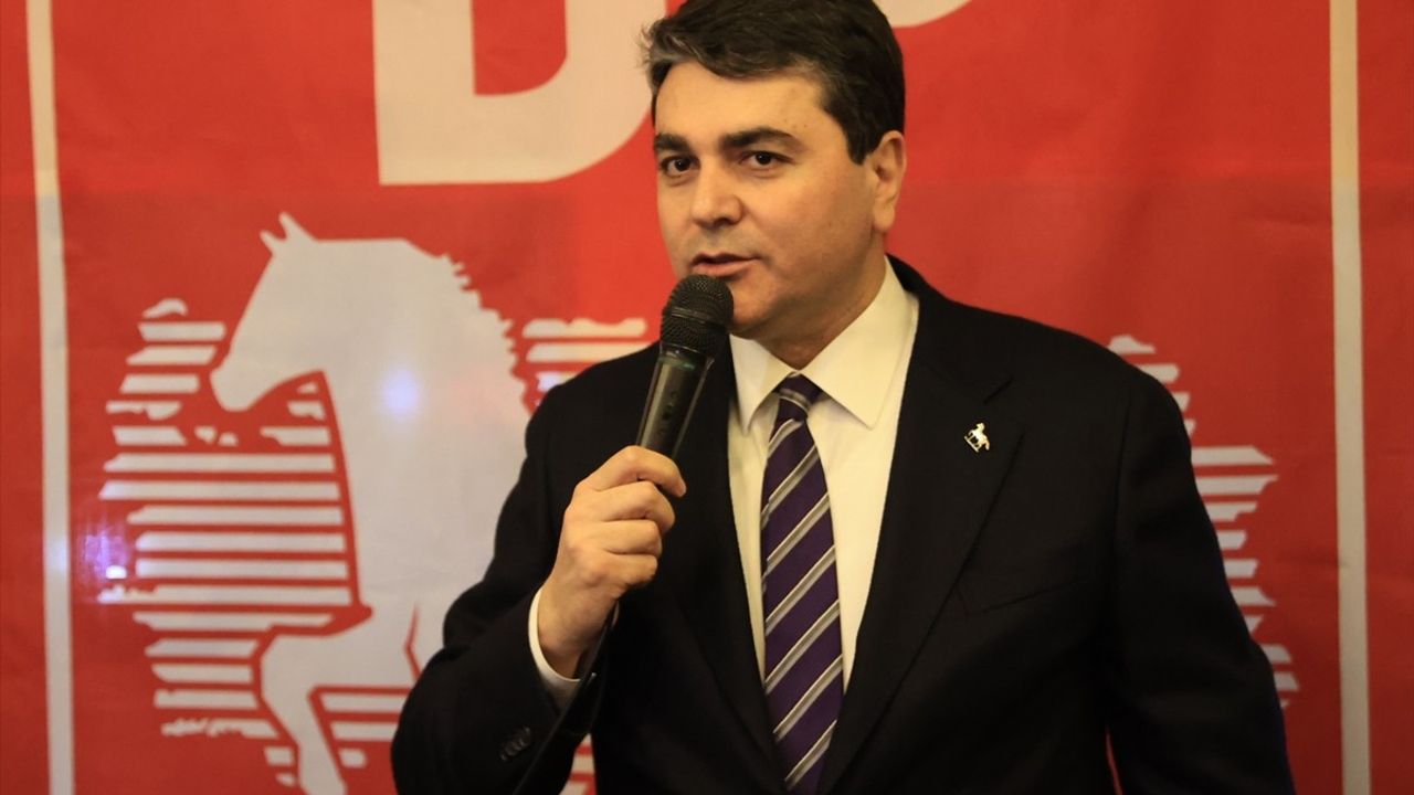 DP Genel Başkanı Gültekin Uysal Edirne'de İftar Programına Katıldı