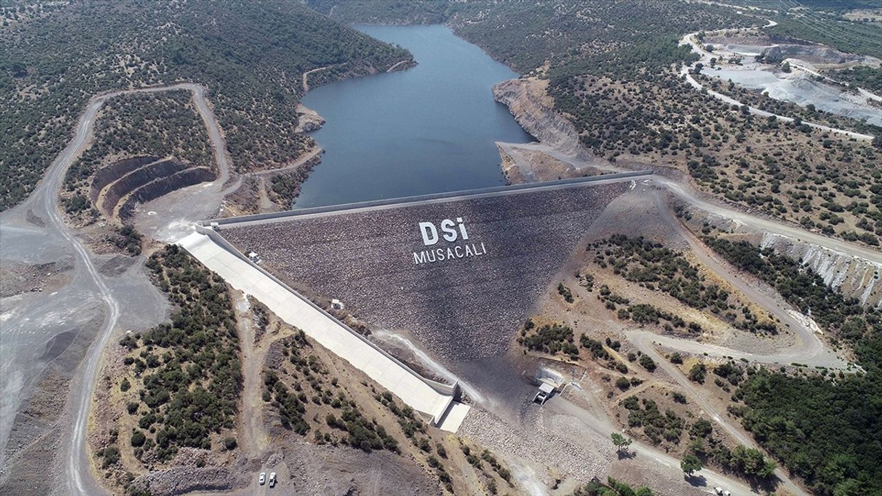 DSİ, İzmir'e 22 Yılda 65 Milyar 632 Milyon Liralık Yatırım Yaptı