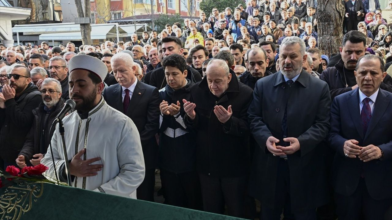 Ece Gürel Son Yolculuğuna Uğurlandı: İstanbul'da Duygusal Cenaze Töreni