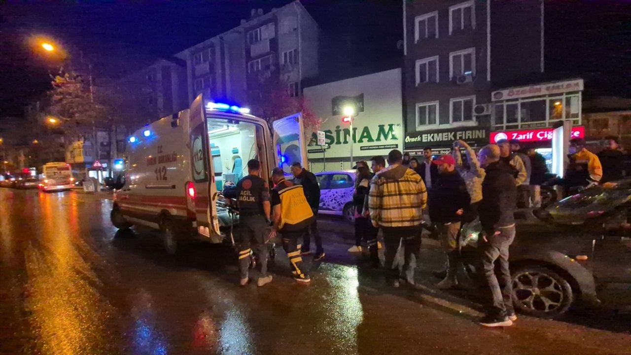 Edirne'de Yaya Geçidinde Feci Kaza: 3 Yaya Yaralandı