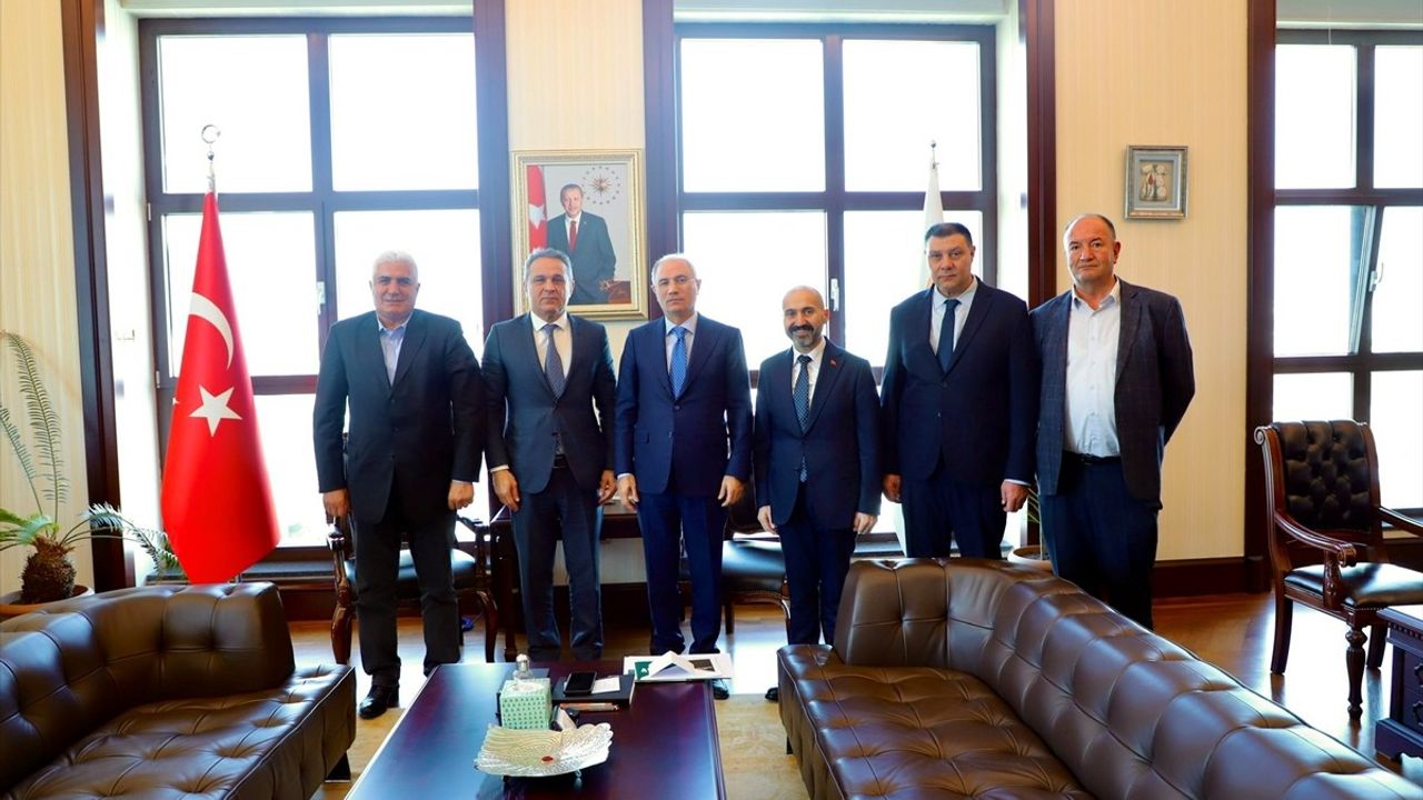 Efkan Ala, Alevi Vakıfları Federasyonu ile Verimli Bir Görüşme Yaptı