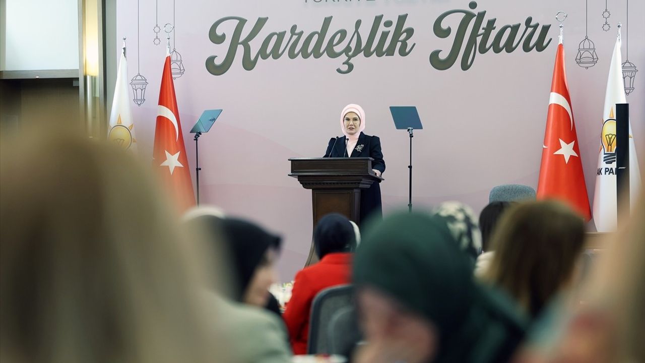 Emine Erdoğan: 'AK Parti Kadın Kollarının Başarısı Emsalsizdir'