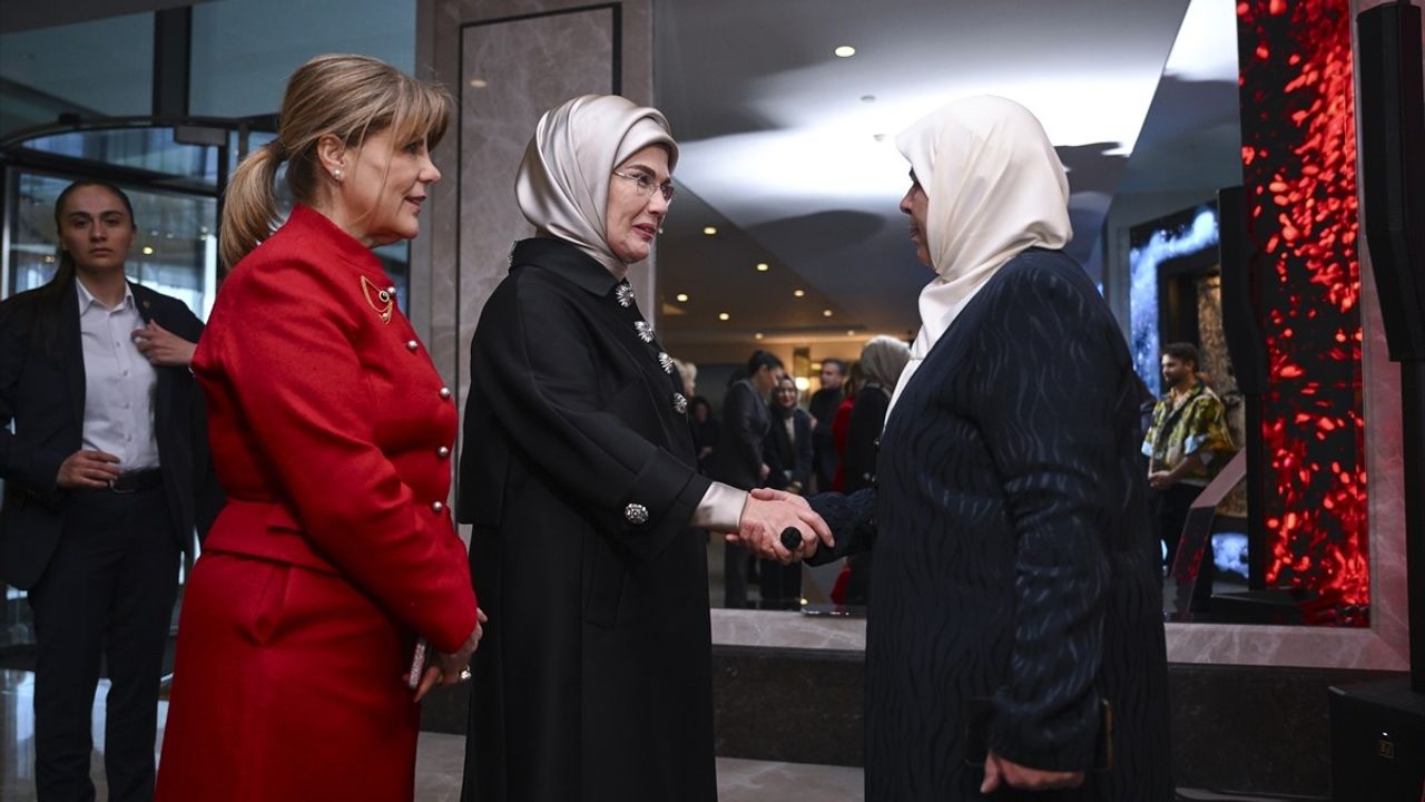 Emine Erdoğan, TİKAD'ın 'Hayata Bağlayan İlmekler' Projesini Tanıttı
