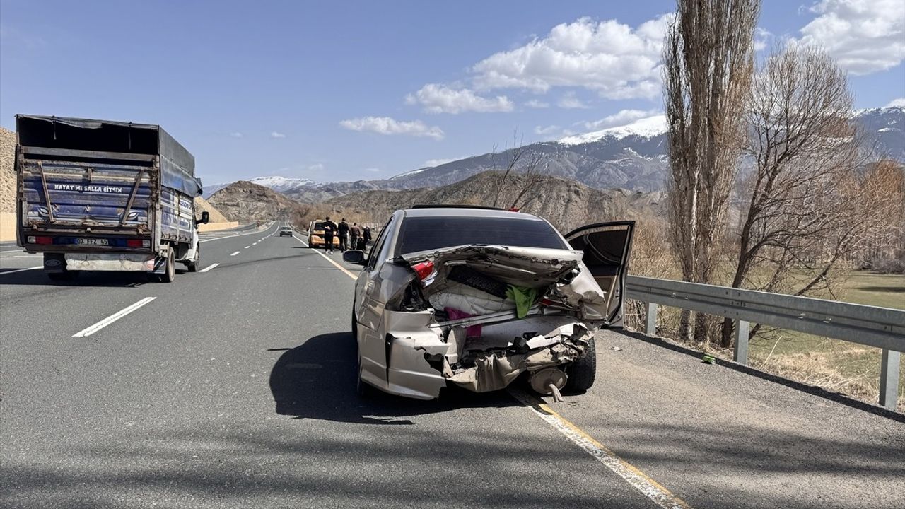 Erzurum'da Trafik Kazası: 7 Yaralı, Birinin Durumu Ağır