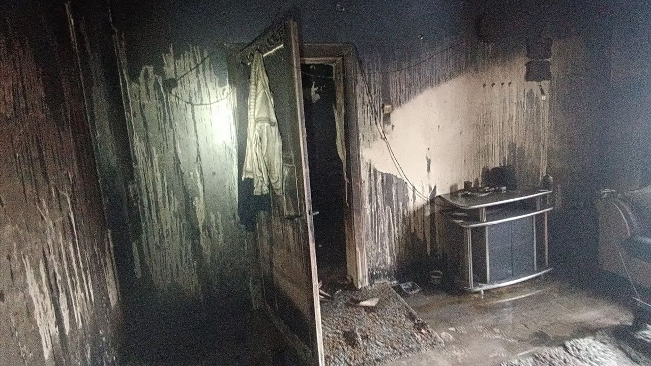 Erzurum'da Yangın: Afganistanlı 2 Kişi Dumandan Etkilendi