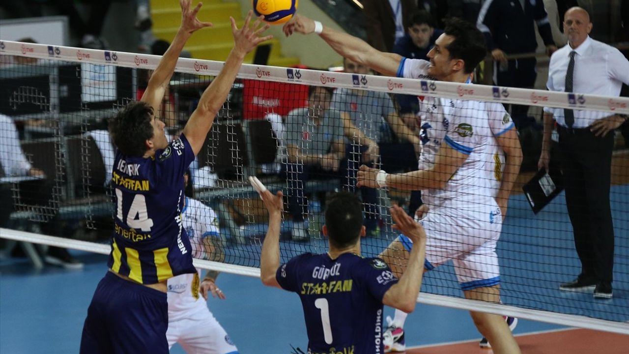 Fenerbahçe Medicana, AXA Sigorta Erkekler Kupa Voley Dörtlü Finalinde Finale Yükseldi