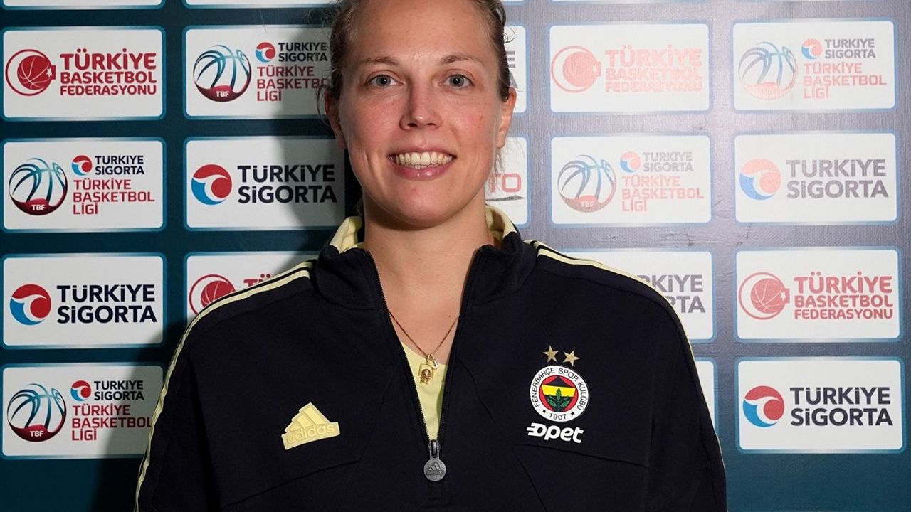 Fenerbahçe Opet'ten Derbi Galibiyeti: Julie Allemand Açıklamalarda Bulundu