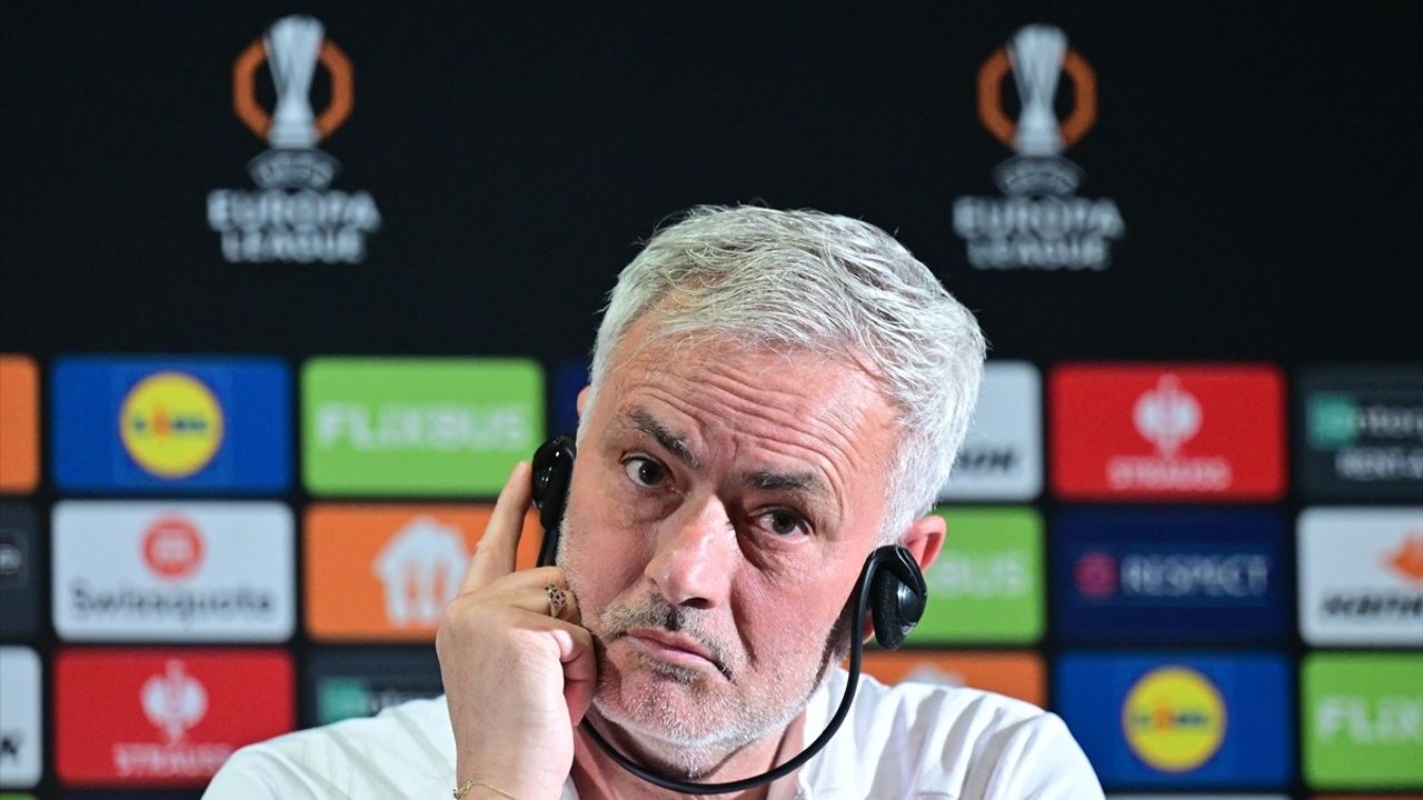 Fenerbahçe, Rangers Maçına Hazır: Mourinho ve Çağlar'dan Güçlü Mesajlar