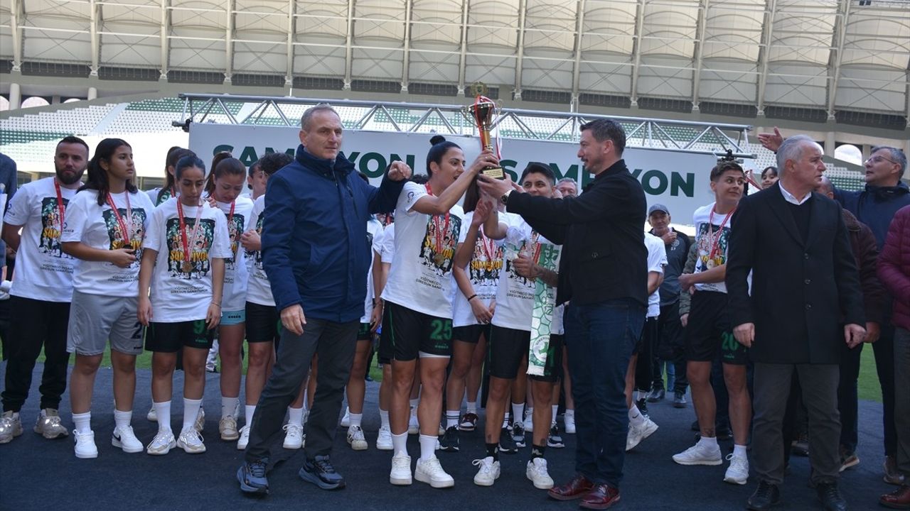 Giresun Sanayispor, Kadın Futbol Süper Ligine Yükseldi