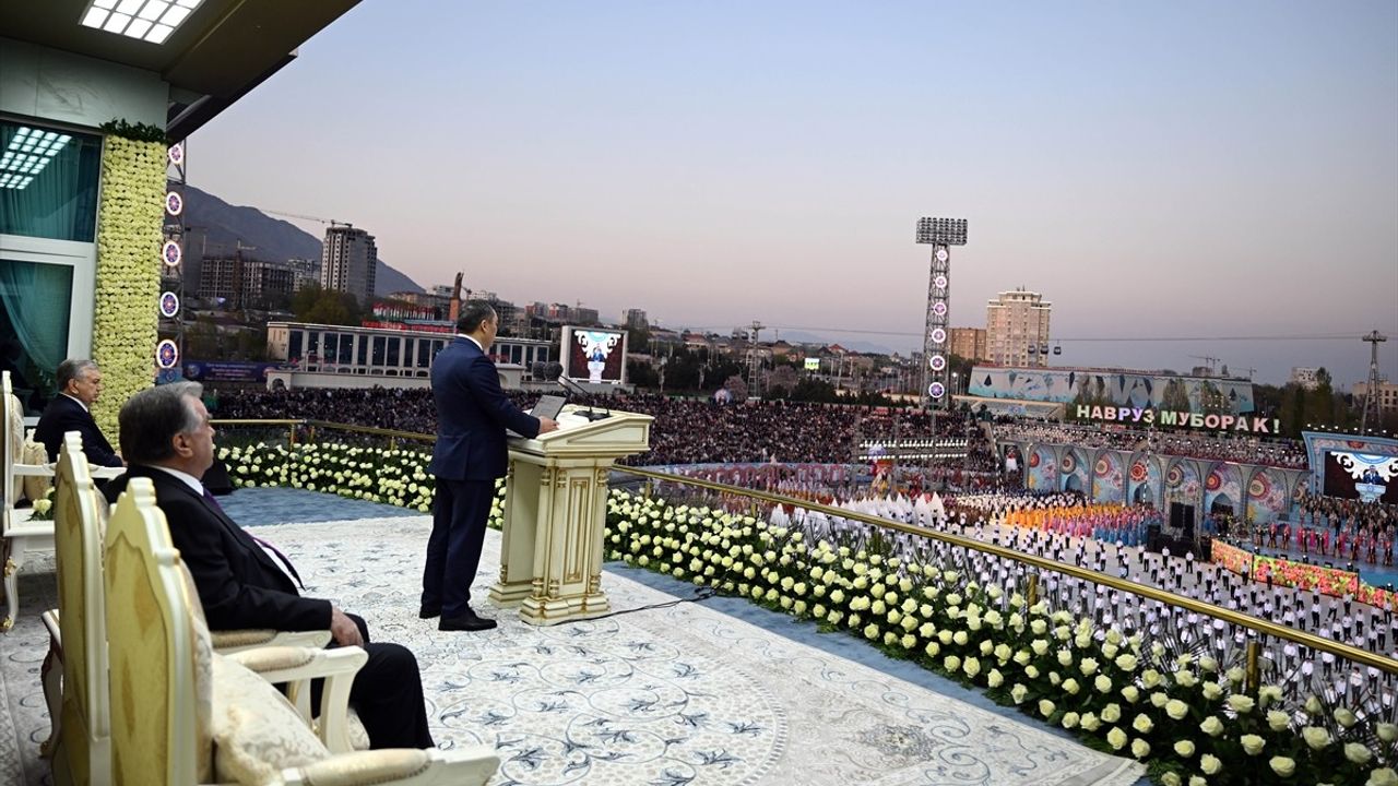 Hocent'te Uluslararası Nevruz Bayramı Coşkusu