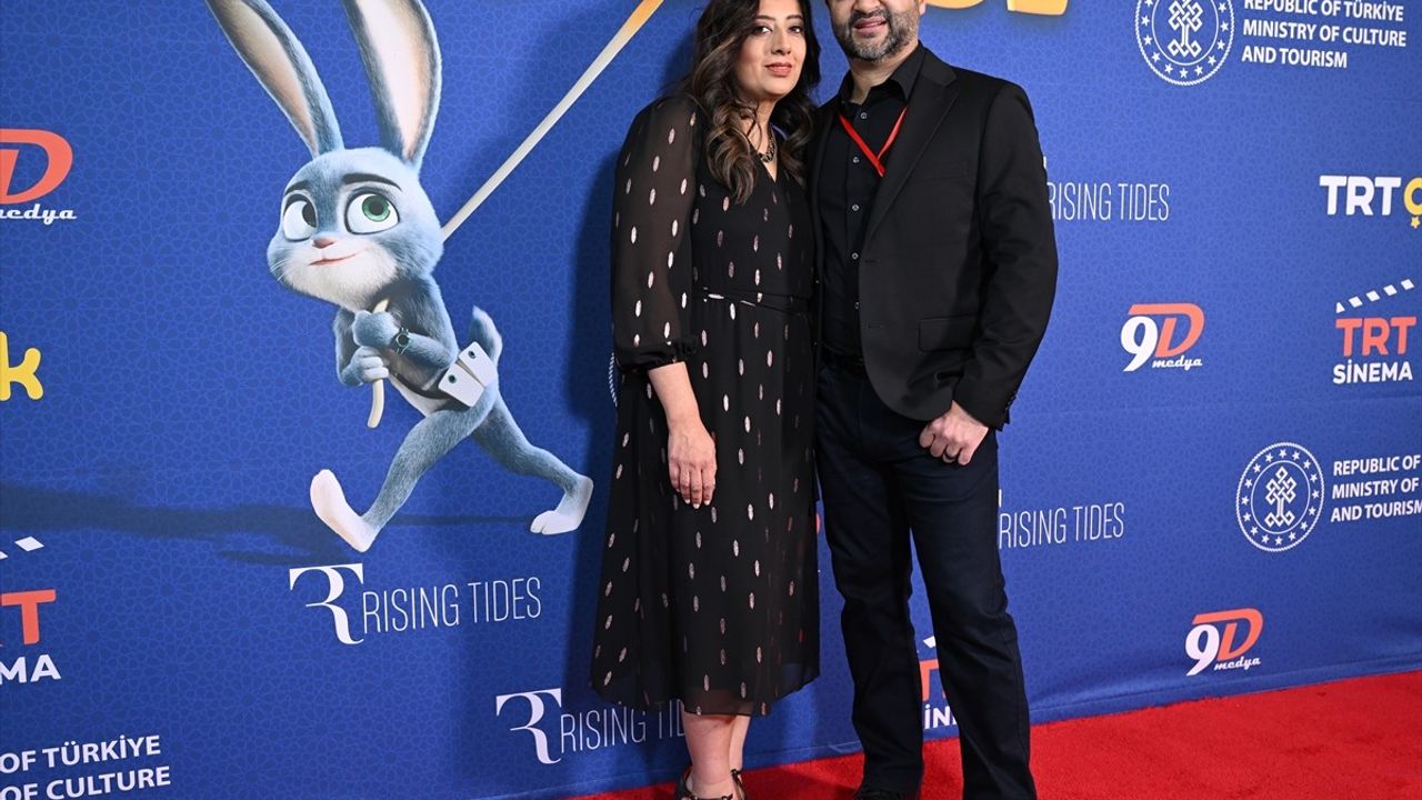 Hollywood'da 'Akıllı Tavşan Momo: Büyük Takip' Gala Coşkusu