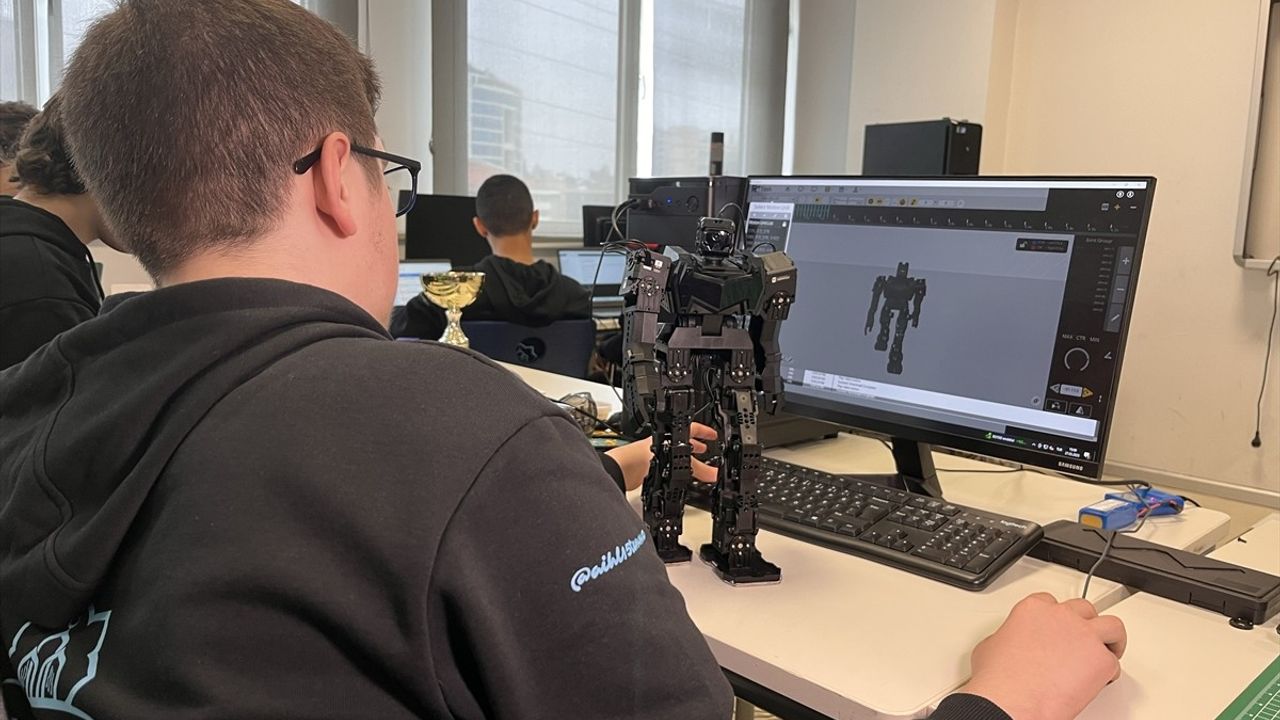 İmam Hatip Öğrencileri Kanada'da Robot Yarışmasında Dünya Şampiyonu Oldu