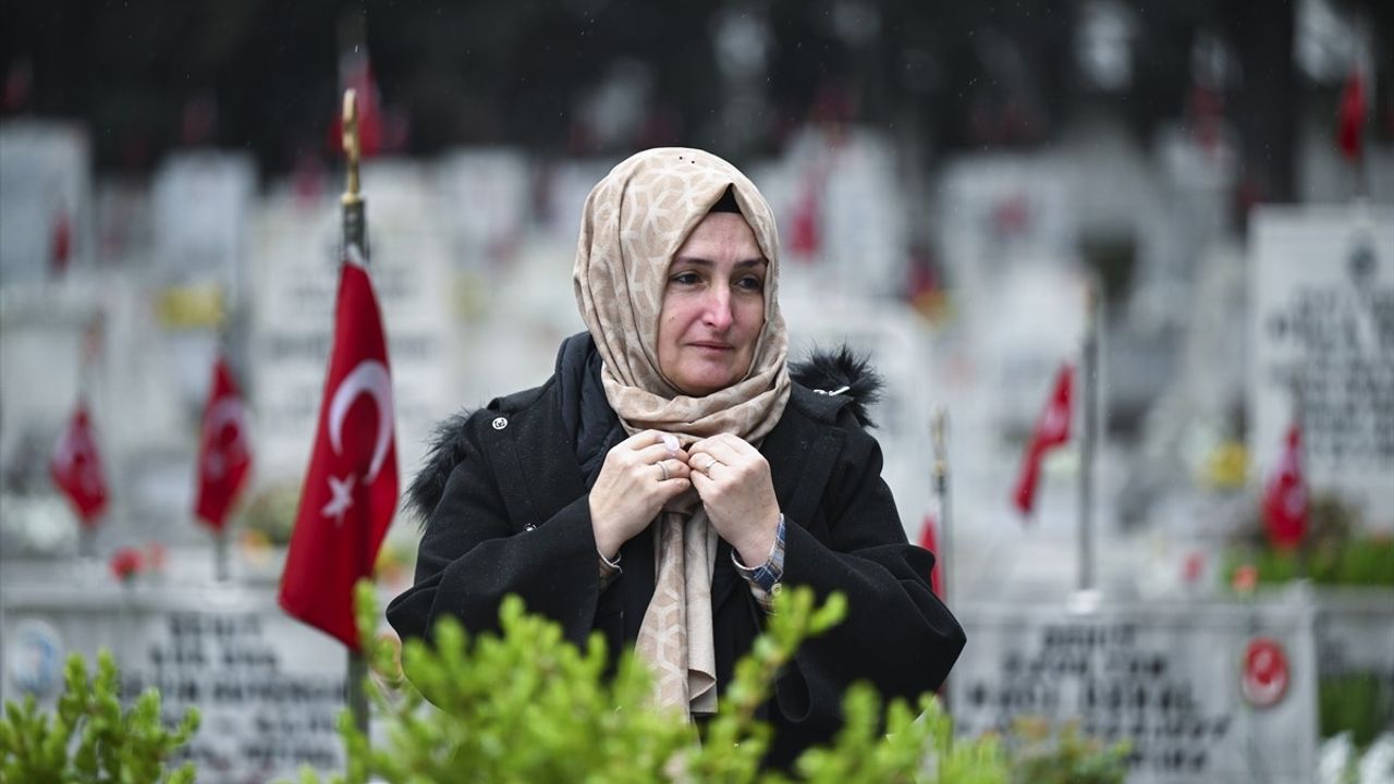 İstanbul'da 18 Mart Şehitleri Anma Günü Coşkuyla Kutlandı