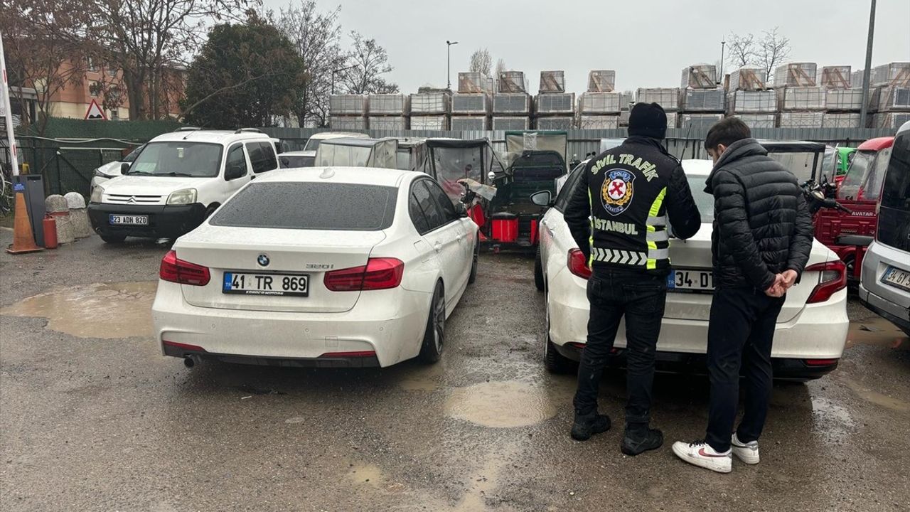 İstanbul'da Drift Yapan Sürücünün Ehliyeti İptal Edildi