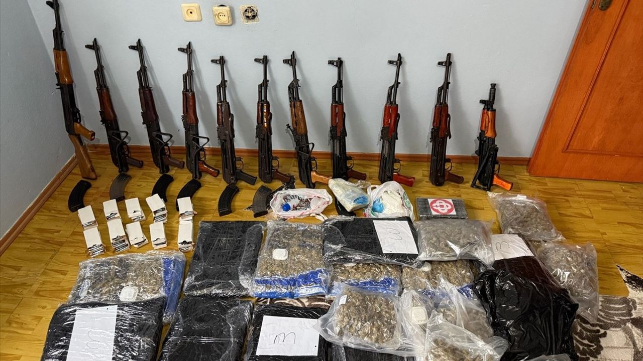 İstanbul'da İki İş Yeri Kurşunlandı: 1 Zanlı Yakalandı