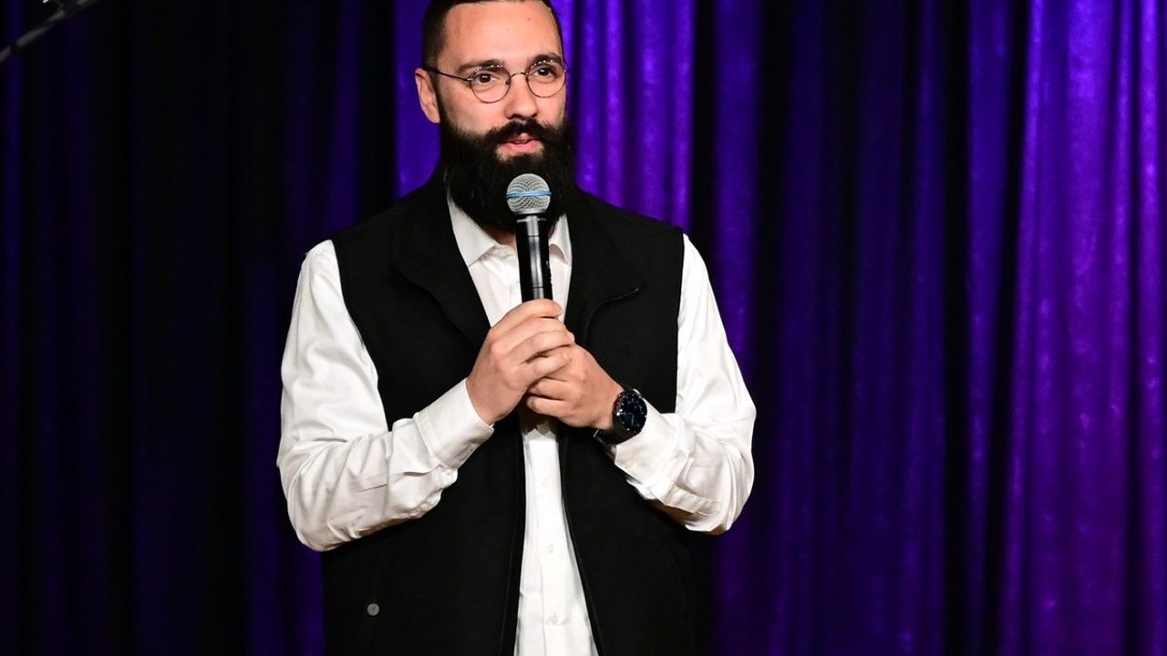 İstanbul'da Öğrencilerden Huzurevi Sakinlerine Özel Konser