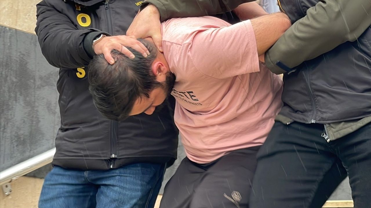 İstanbul'da Silahlı Market Soygunu: Zanlı Tutuklandı