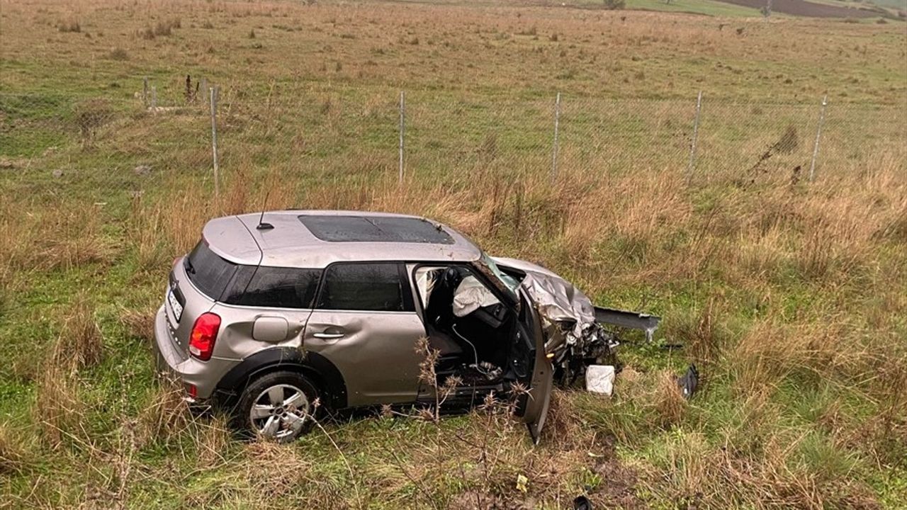 İstanbul-İzmir Otoyolu'nda Zincirleme Kaza: 2 Ölü, 4 Yaralı