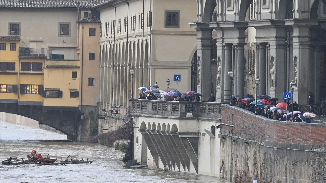 İtalya'da Şiddetli Yağışlar Sel ve Taşkınlara Neden Oldu