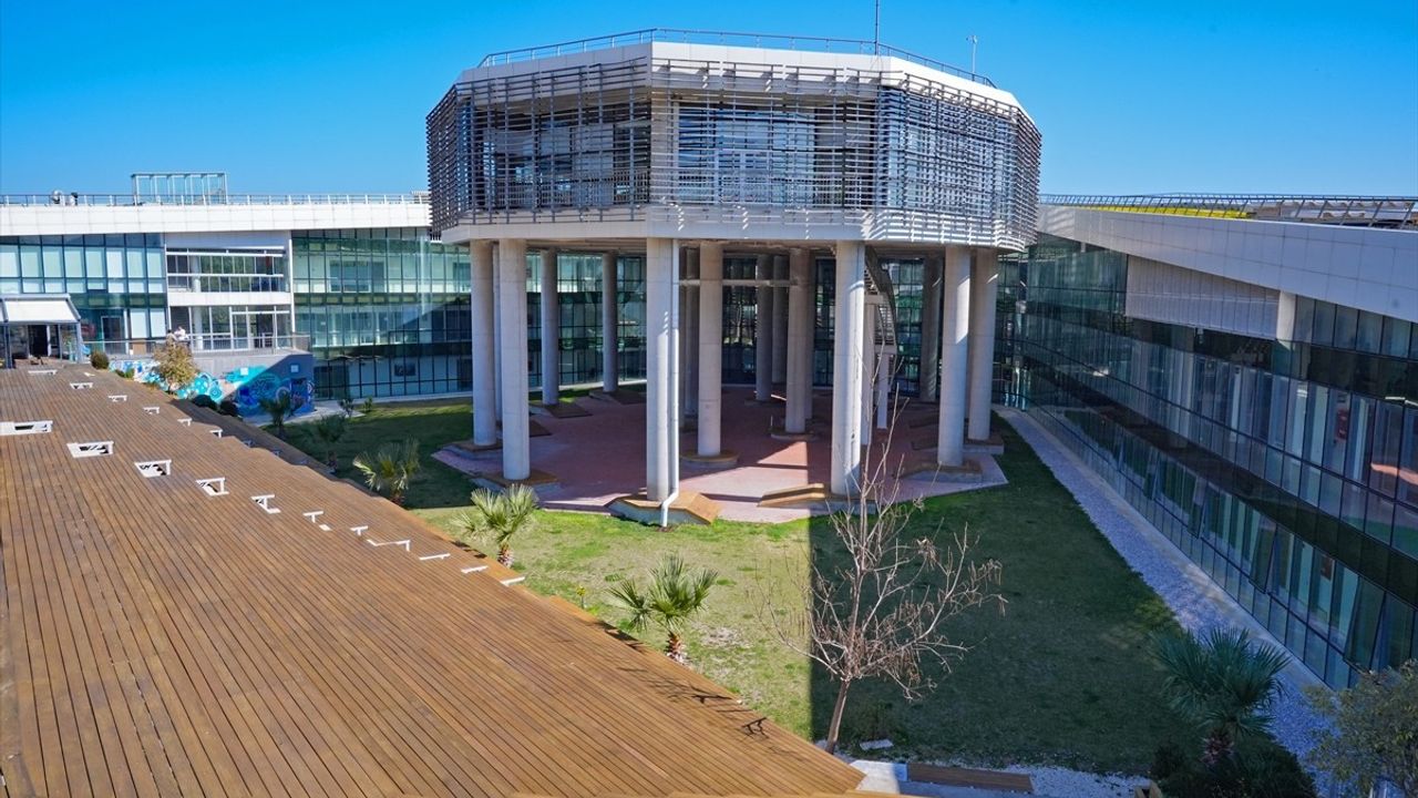 İzmir, Teknoloji ve İnovasyonun Yeni Merkezi Oluyor